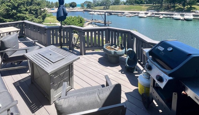 Waterfront with Lake Michigan Views! Walking distance to beach, restaurants/bars