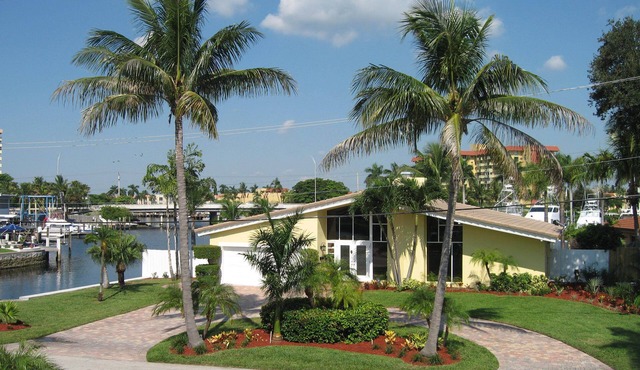 Waterfront with Yacht - Newly Remodeled & Furnished