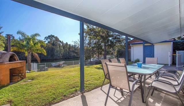 Waterfront Wonder Sum