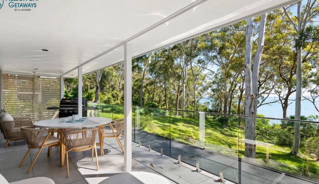 Waterfront Woodlands Sunsets Soldiers Point - Whole Property