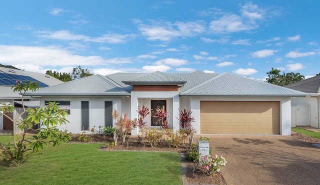 Waterlily Haven | 4BR Home + BBQ + Parking