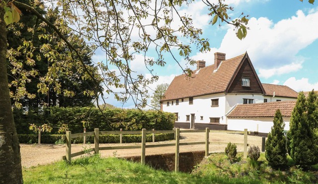 WATERLOO PLACE ALL UNITS, character holiday cottage in Banham