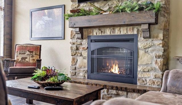 WaterMill Cove Resort Luxury Lakefront Villa L-By Silver Dollar City-Theatre Room-POOL-Lazy River