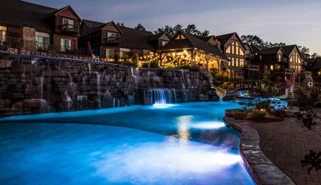 WaterMill Cove Resort LUXURY Lakefront Lodge 2mi to Silver Dollar City HUGE POOL