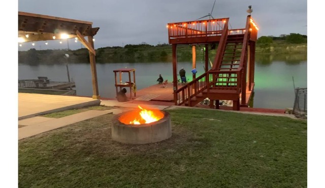 Waters Edge Home in Arroyo City: 🎣 Arroyo Pearl