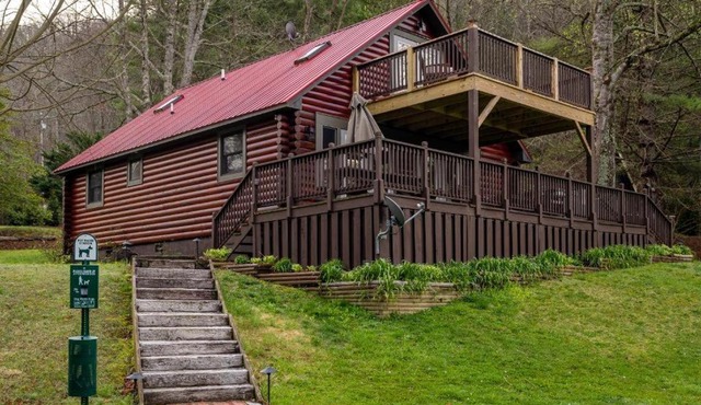 Waters Edge Lakefront Cabin-Lake Nantahala w Dock