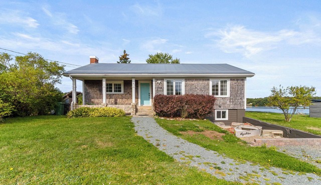 Waters Edge on the Cove | Hot Tub Sleeps 11