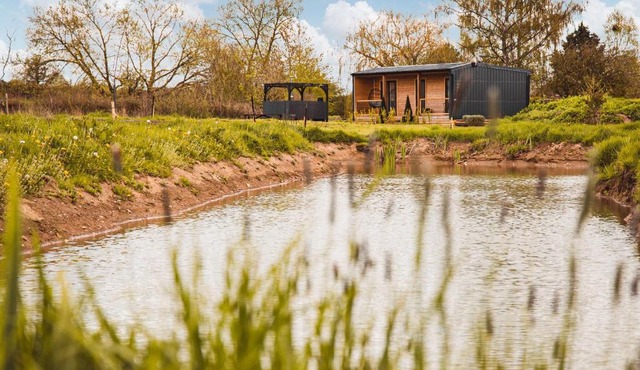 Waters Edge - Uk44426