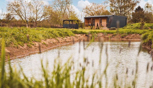 Waters Edge - UK44426