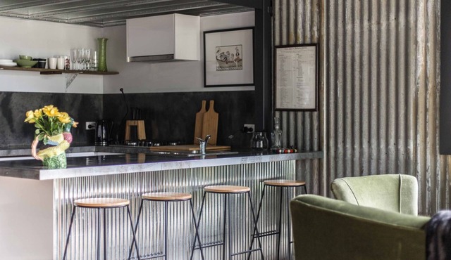 WATERSHED Robertson - a chic shed conversion