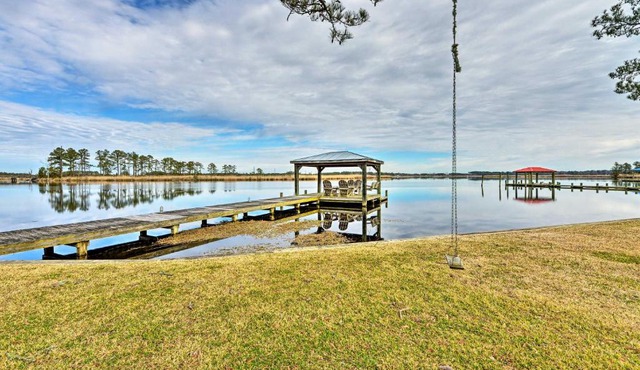 Waterside Belhaven House and Cottage with Porch and Dock