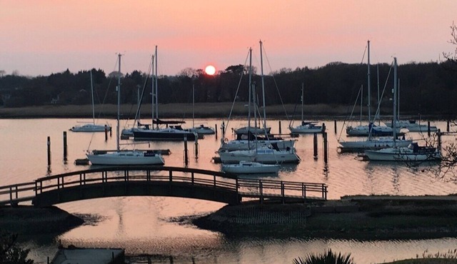 Waterside Cabin - River Hamble