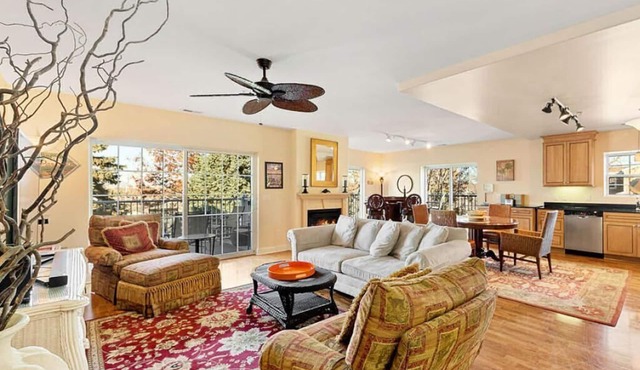 Waterside Condo with private pool and close to everything | Beachside Getaway