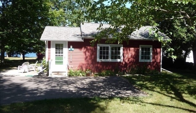 Waterside Retreat - Swedish Stuga (Cottage)