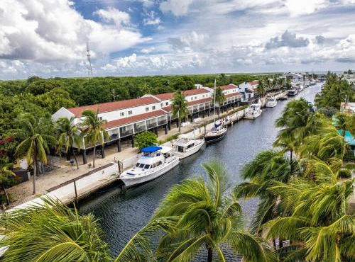 Waterside Suites and Marina