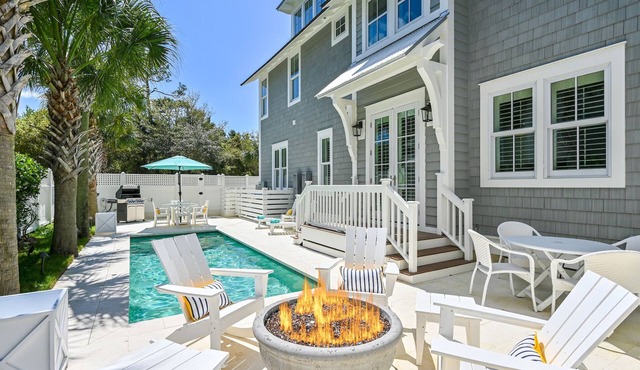 WaterSound Luxury: Private Pool, Outdoor Oasis & High-End Kitchen