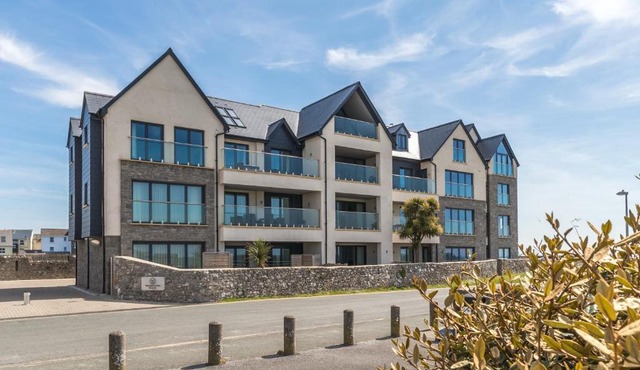 Waterstone House Penthouse Apartment