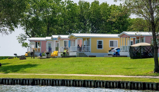 Waterview Cabin on Currituck Sound - Great Campground Amenities (WV90)