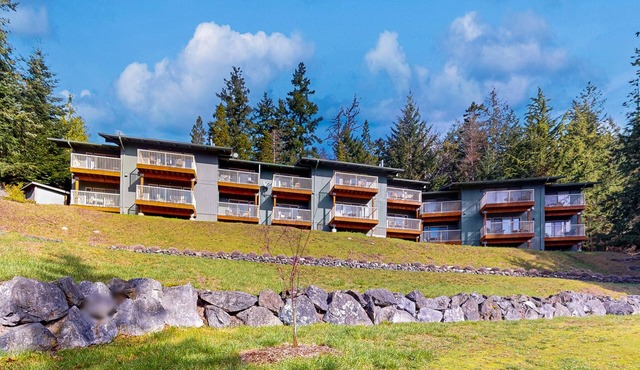 Waterview Studio near Moran State Park and Rosario Marina