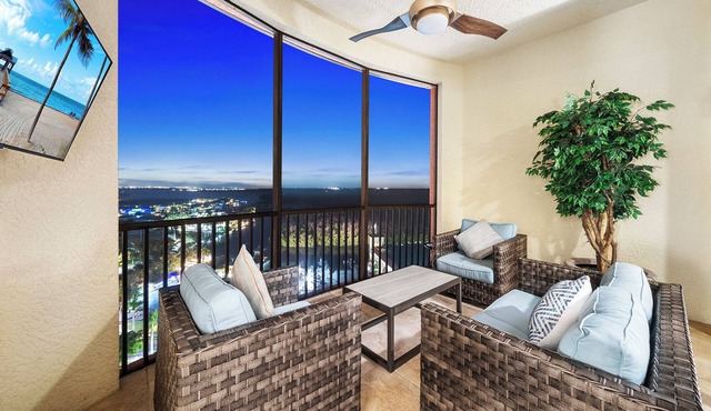 Waterviews Views, Top Floor Cape - Heated Pool, Golf, Gym & Great Amenities!