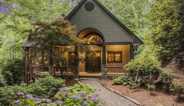 "Watia Creekside" Luxury/Hot Tub/2 FP's-Lake/Wi-Fi