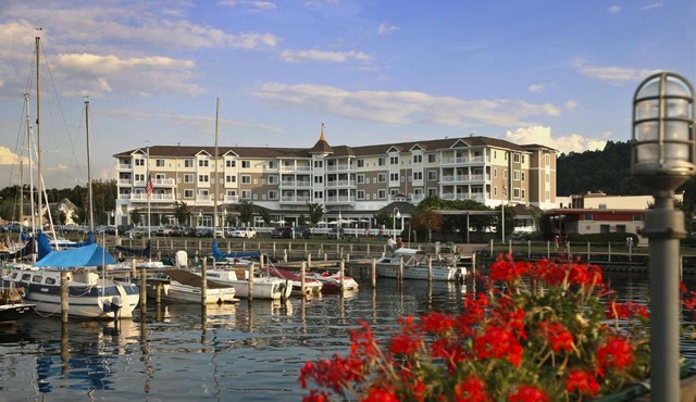 Watkins Glen Harbor Hotel