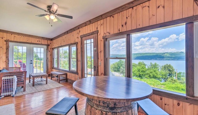 Watkins Glen Lakeview Cottage with Waterfall!