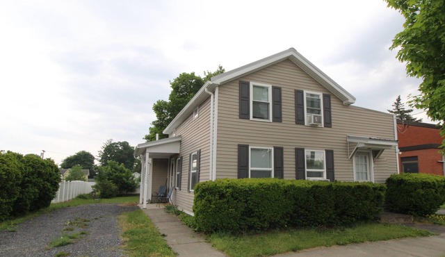 Watkins Glen State Park is just a few steps away! nWelcome to Parkview House.