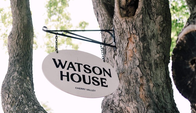 Watson House - Century Home near Sandbanks