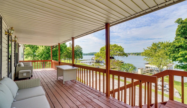 Watts Bar Lake House: Boat & Fish On-Site!