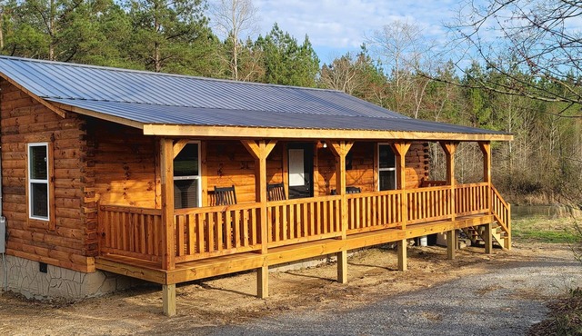 Watts Bar River Retreat Cozy Cabin Minutes from Watts Bar Lake in Ten Mile, TN!