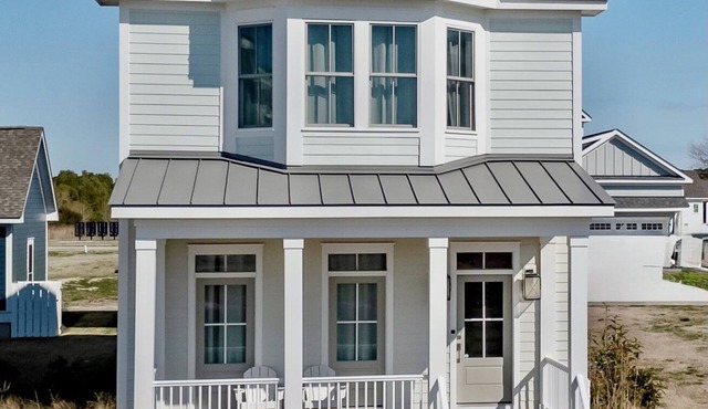 Wave Haven @ Cape Charles, a new house near a private beach & nature preserve.