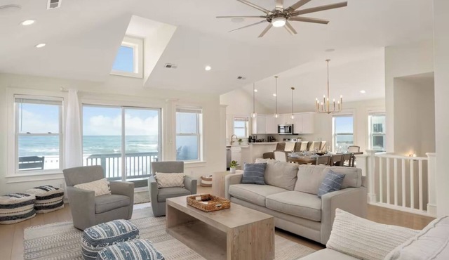 Wave House Lux Panoramic Oceanfront, Pool, Elevator, Hot Tub