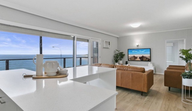 Wave N Sea by Wine Coast Holiday Rentals