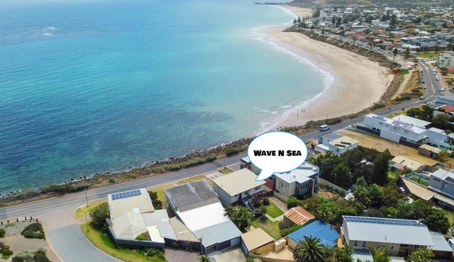Wave N Sea Forever by Wine Coast Holiday Rentals - Upstairs Luxury overlooking sensational Christies Beach