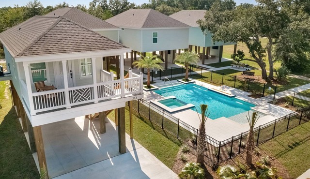 Waveland Beach Cottage 213