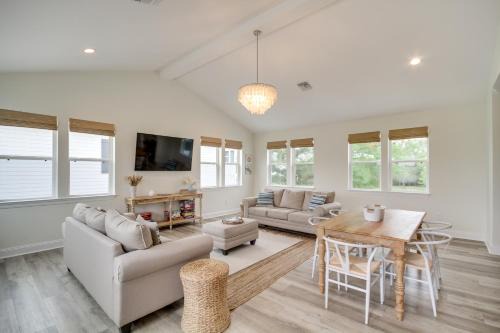 Waveland Vacation Rental w/Private Heated Pool