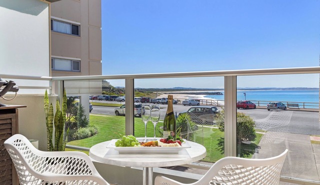 Waves on North - El Sandi 4