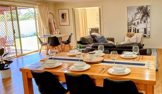 Waves & Whispers at Normanville. Beachside home.