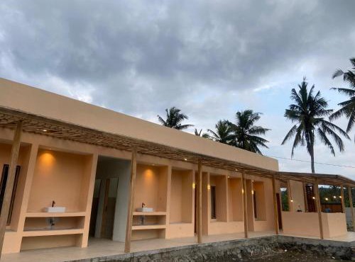 Wavez Lombok Hostel