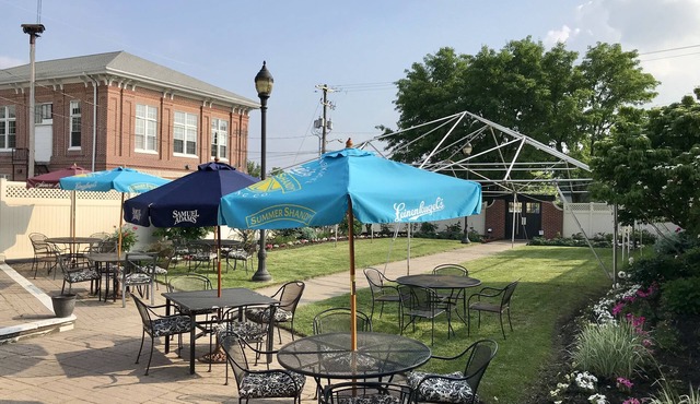 Waynebrook Inn, Est 1865