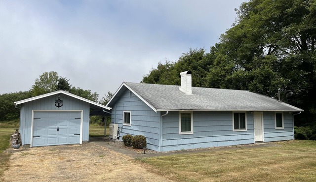 Wayside Cabin #185 - Cozy, affordable, water views near Sandlake