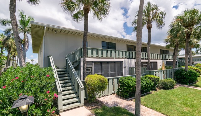 WBC 142 Pleasant 2/2 Pool Tennis Condo Close To White Sand Beach Shopping