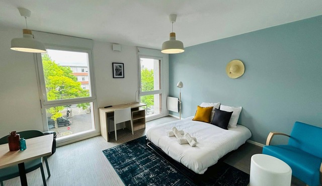 We Live In R - Suite 301