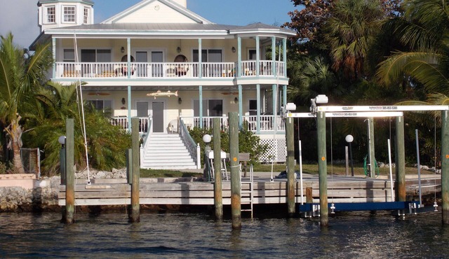 'We Love Key Largo' - 3 Story Oceanfront Home