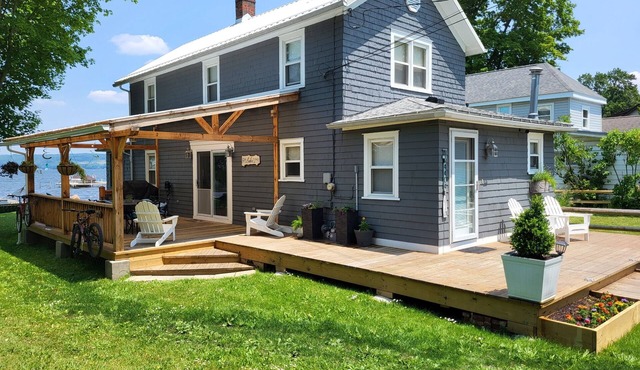 We love our house and it shows. Live the lake life.