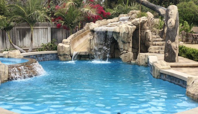 WE'RE OPEN AND IT'S SUNNY! INCREDIBLE VACATION HOME NEAR BEACHES AND DISNEYLAND
