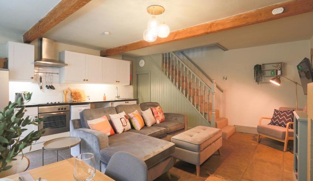 Weavers Retreat by Weavers of Haworth