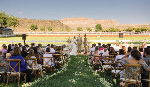 Wedding Venue~Desert Mansion~Sleeps 46~Pool~Views~Reunions