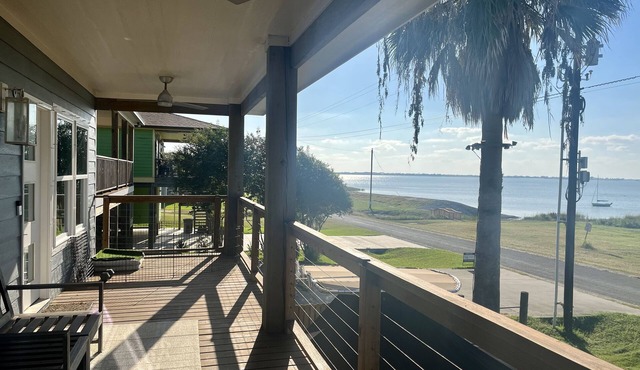 Wedge Wood Cottage on the Bay